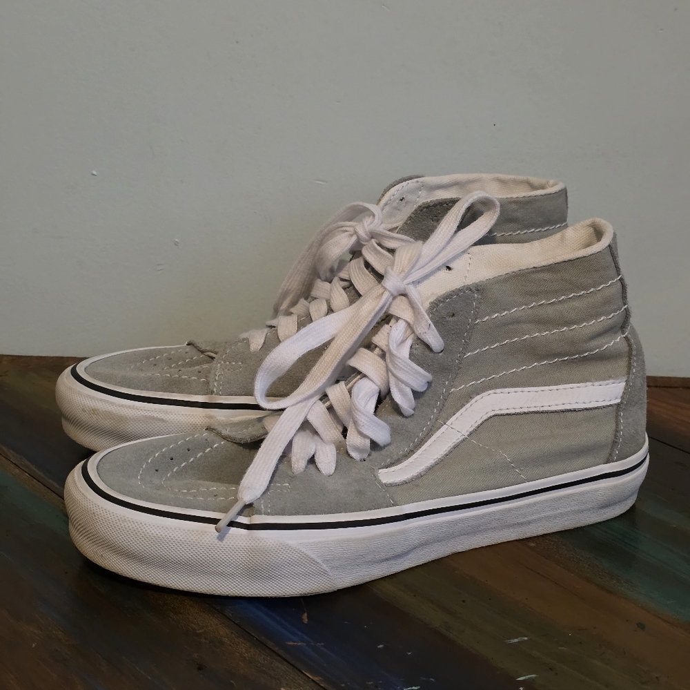 Vans Adult  Sage Green Canvas Shoe - Size M7.0/W8.5